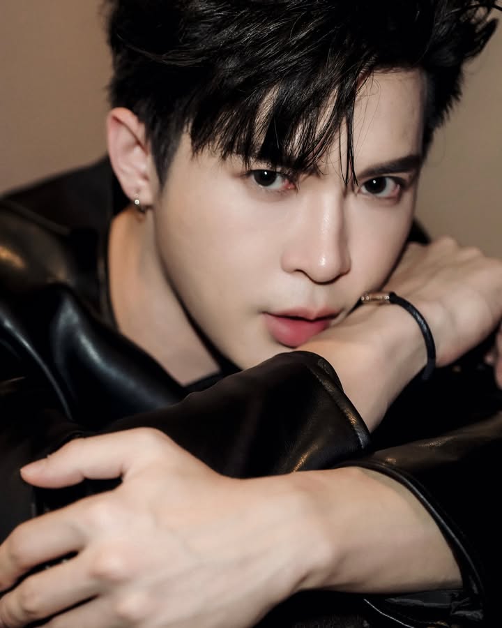 บิลลี่ - ภัทรชนน อ่อนสอาด