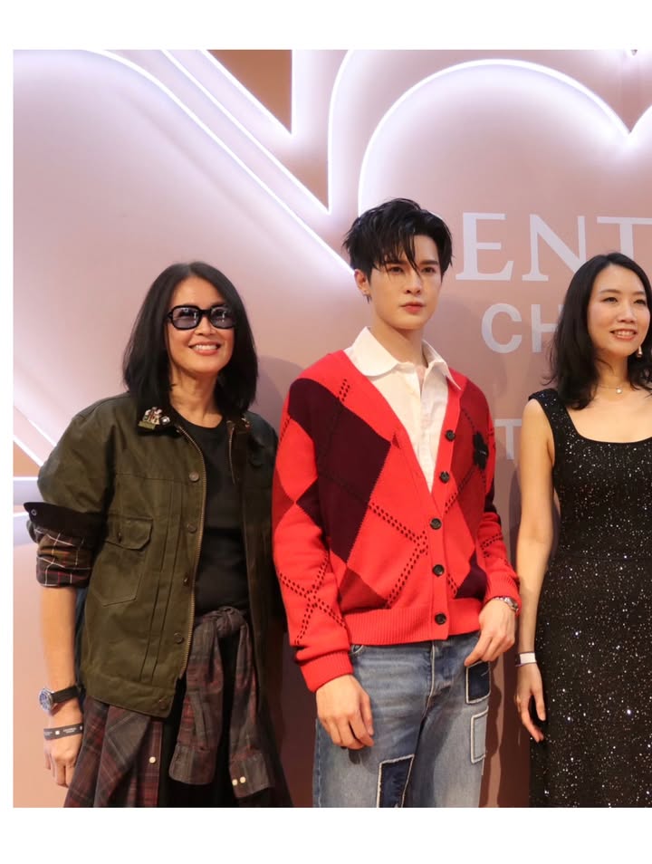 บิลลี่ - ภัทรชนน อ่อนสอาด