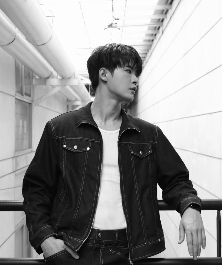 บิลลี่ - ภัทรชนน อ่อนสอาด