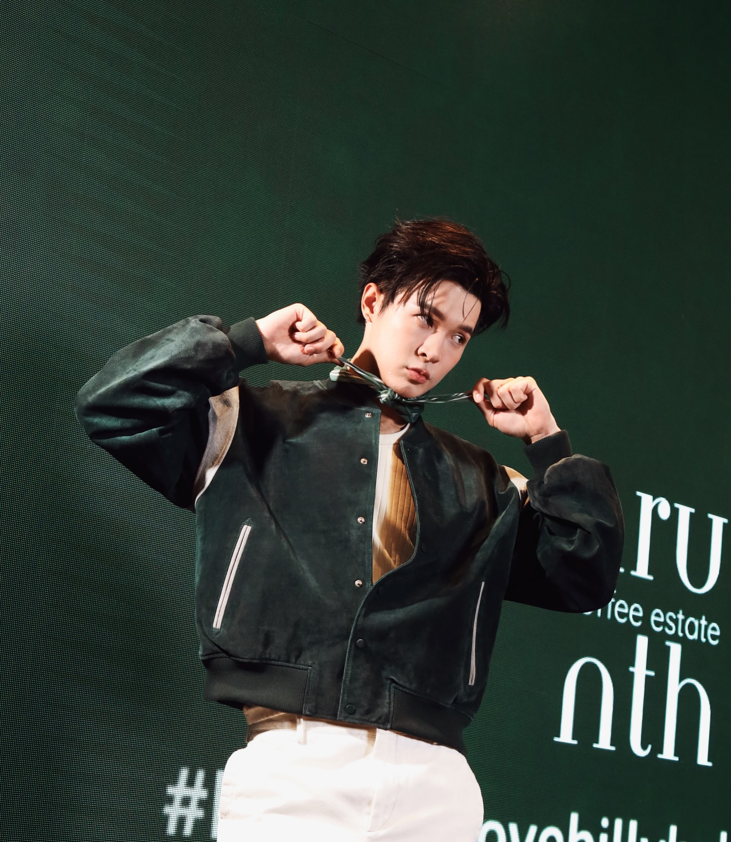 บิลลี่ - ภัทรชนน อ่อนสอาด