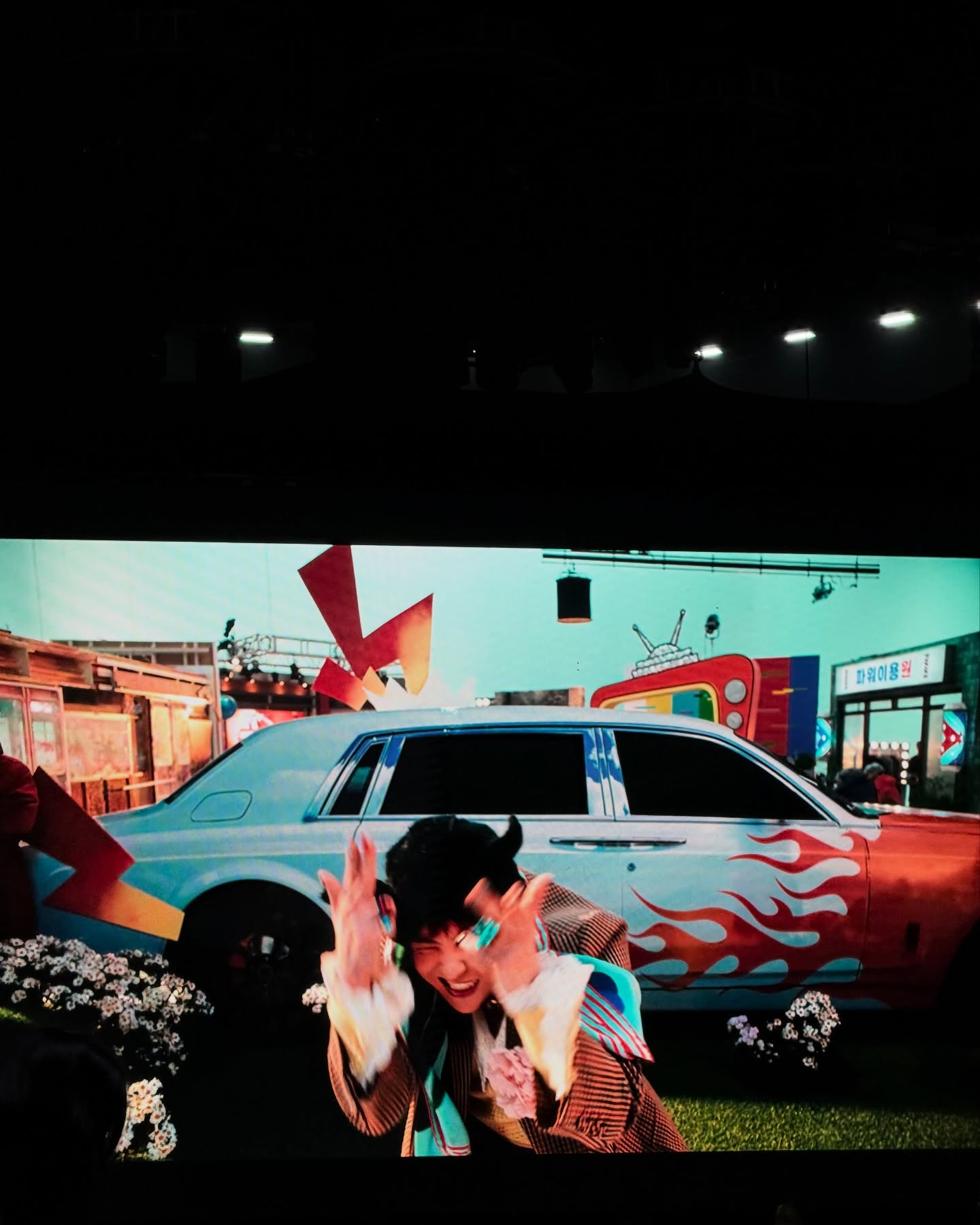 บิลลี่ - ภัทรชนน อ่อนสอาด