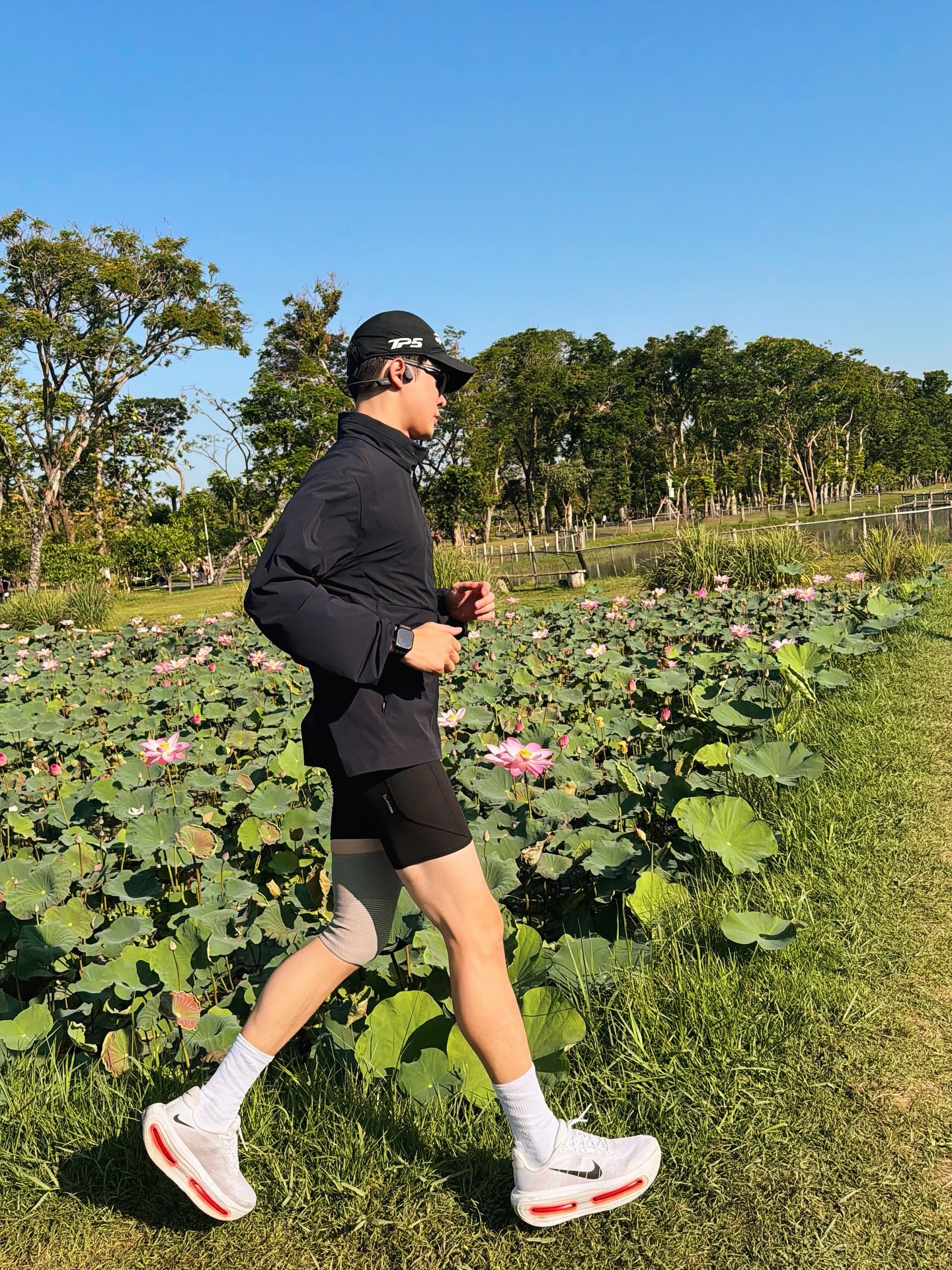 บิลลี่ - ภัทรชนน อ่อนสอาด