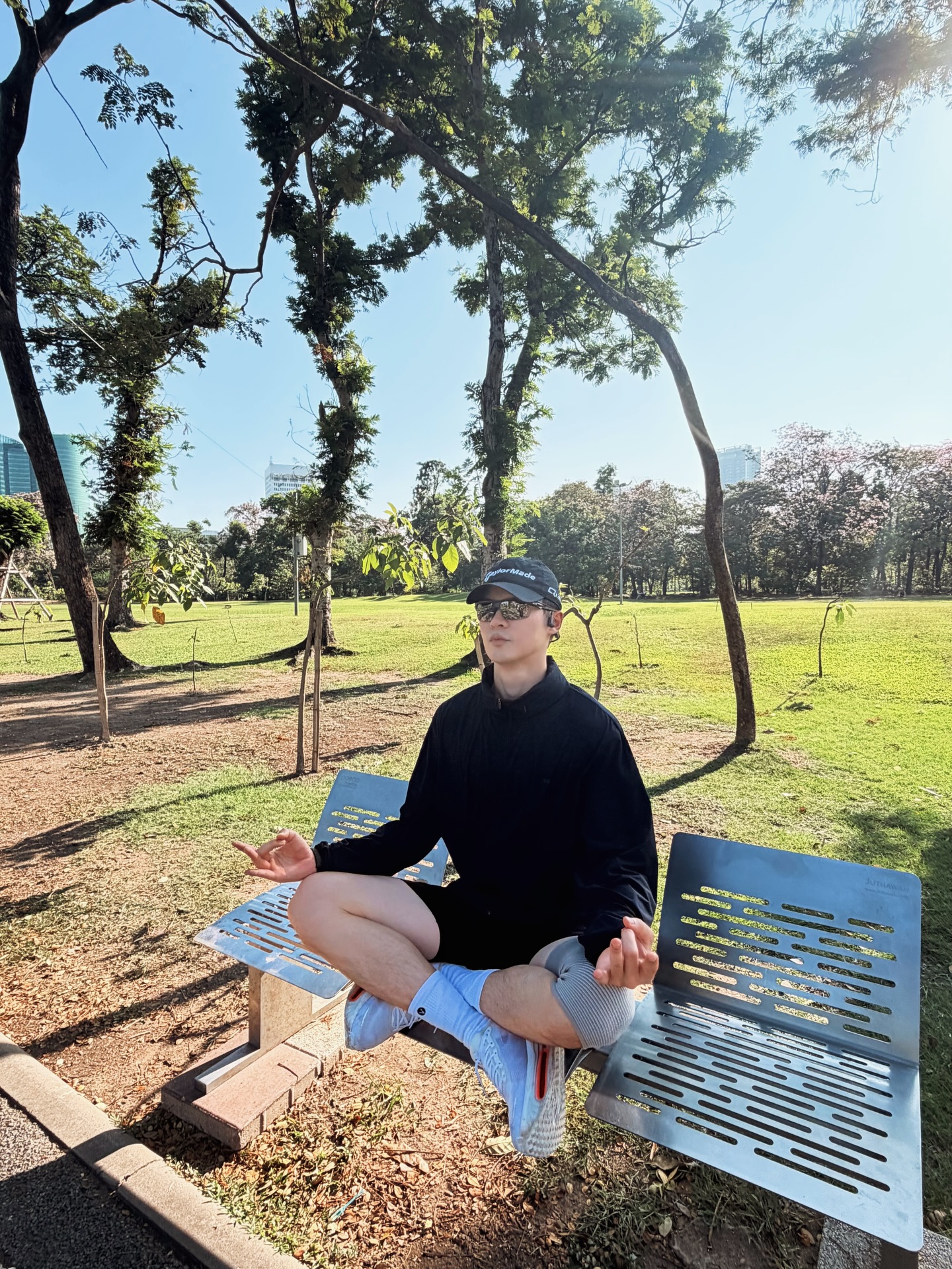 บิลลี่ - ภัทรชนน อ่อนสอาด