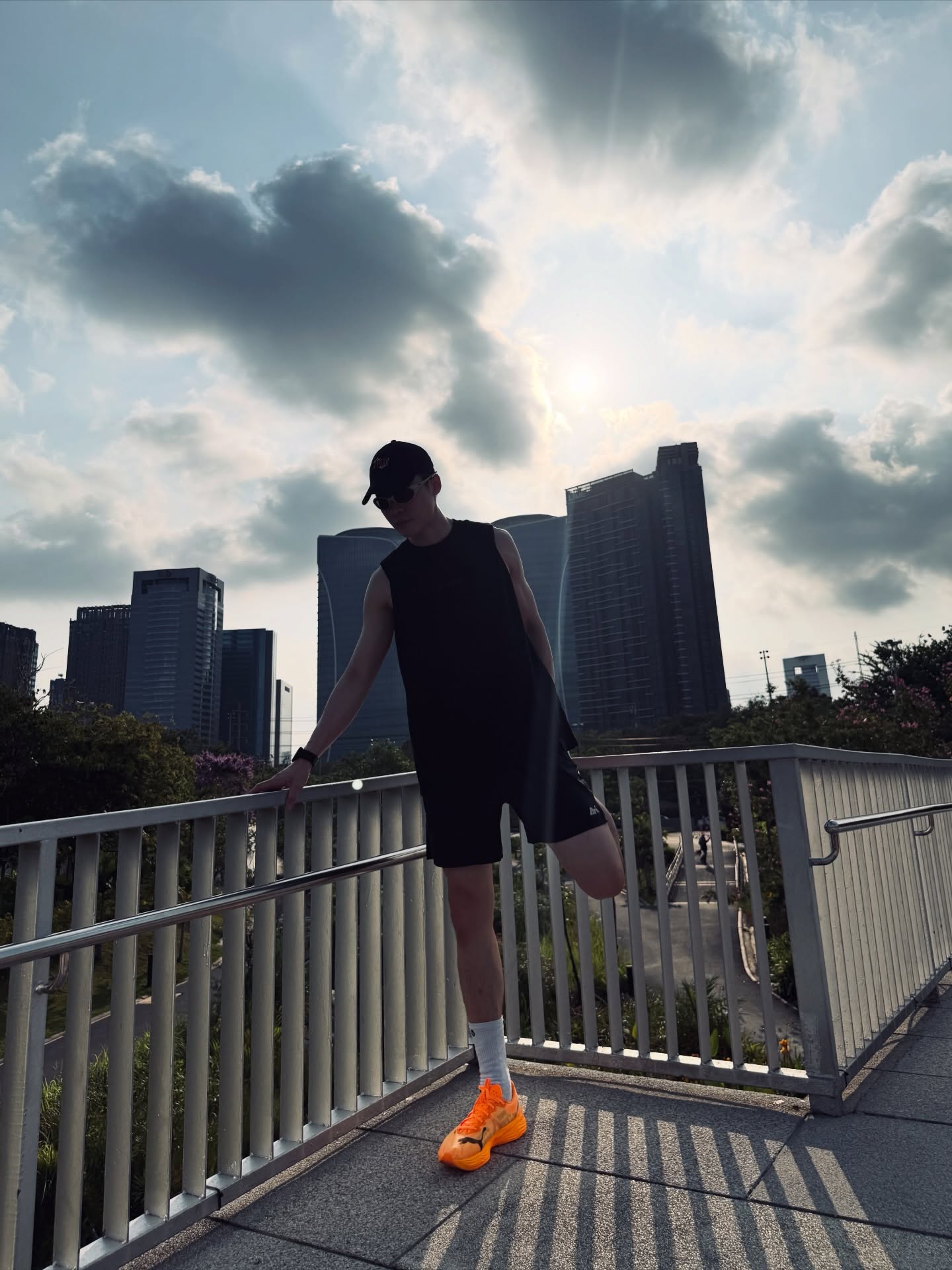 บิลลี่ - ภัทรชนน อ่อนสอาด