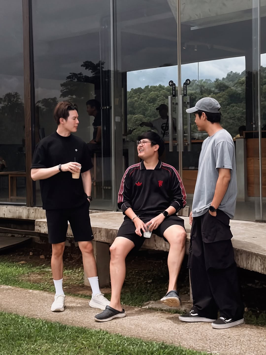 บิลลี่ - ภัทรชนน อ่อนสอาด