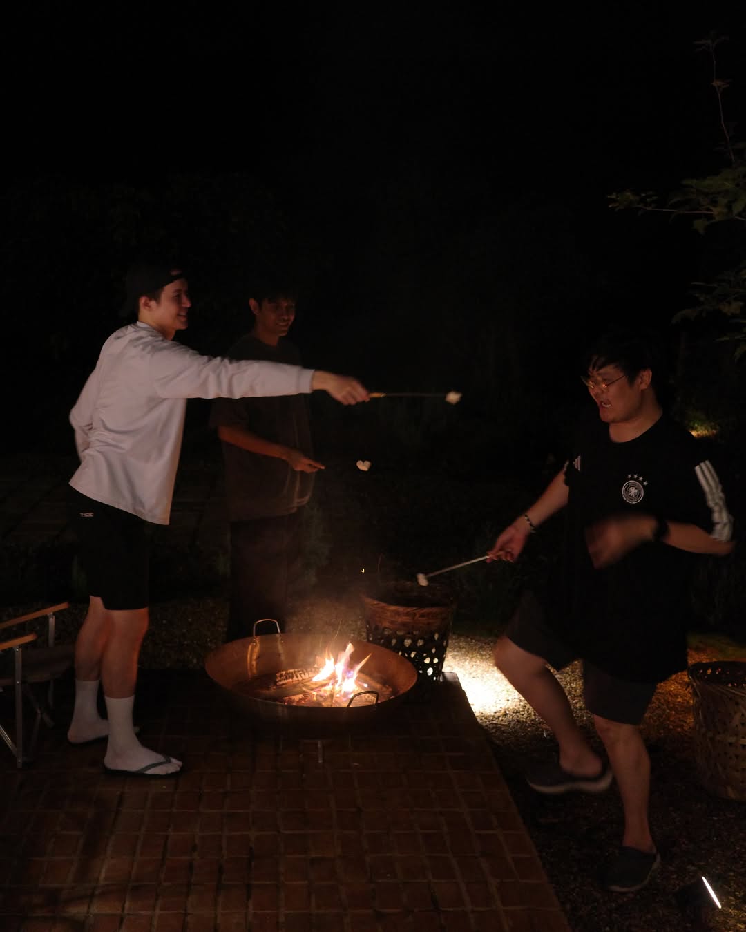 บิลลี่ - ภัทรชนน อ่อนสอาด