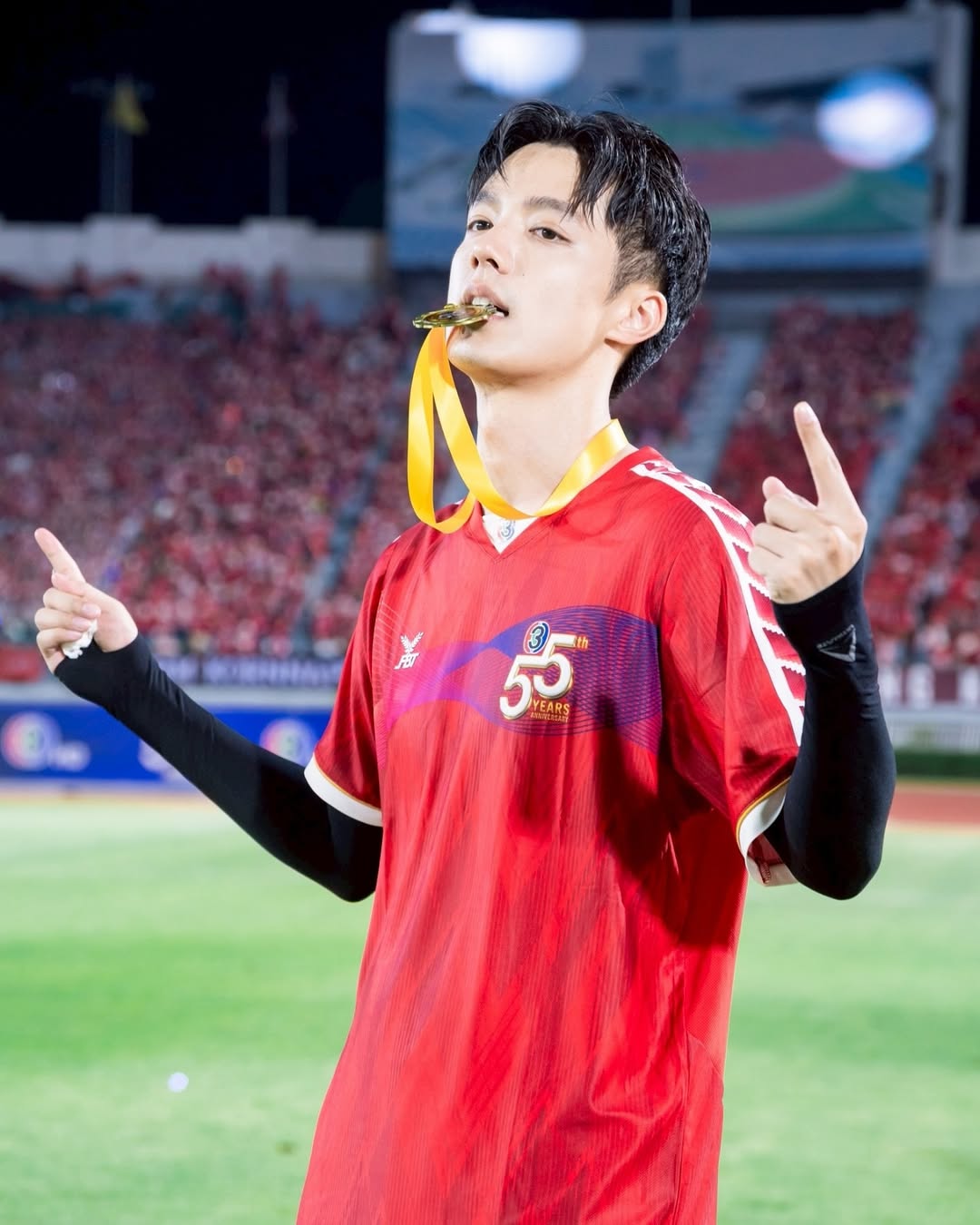 จ๊อบ - ธัชพล กู้วงศ์บัณฑิต