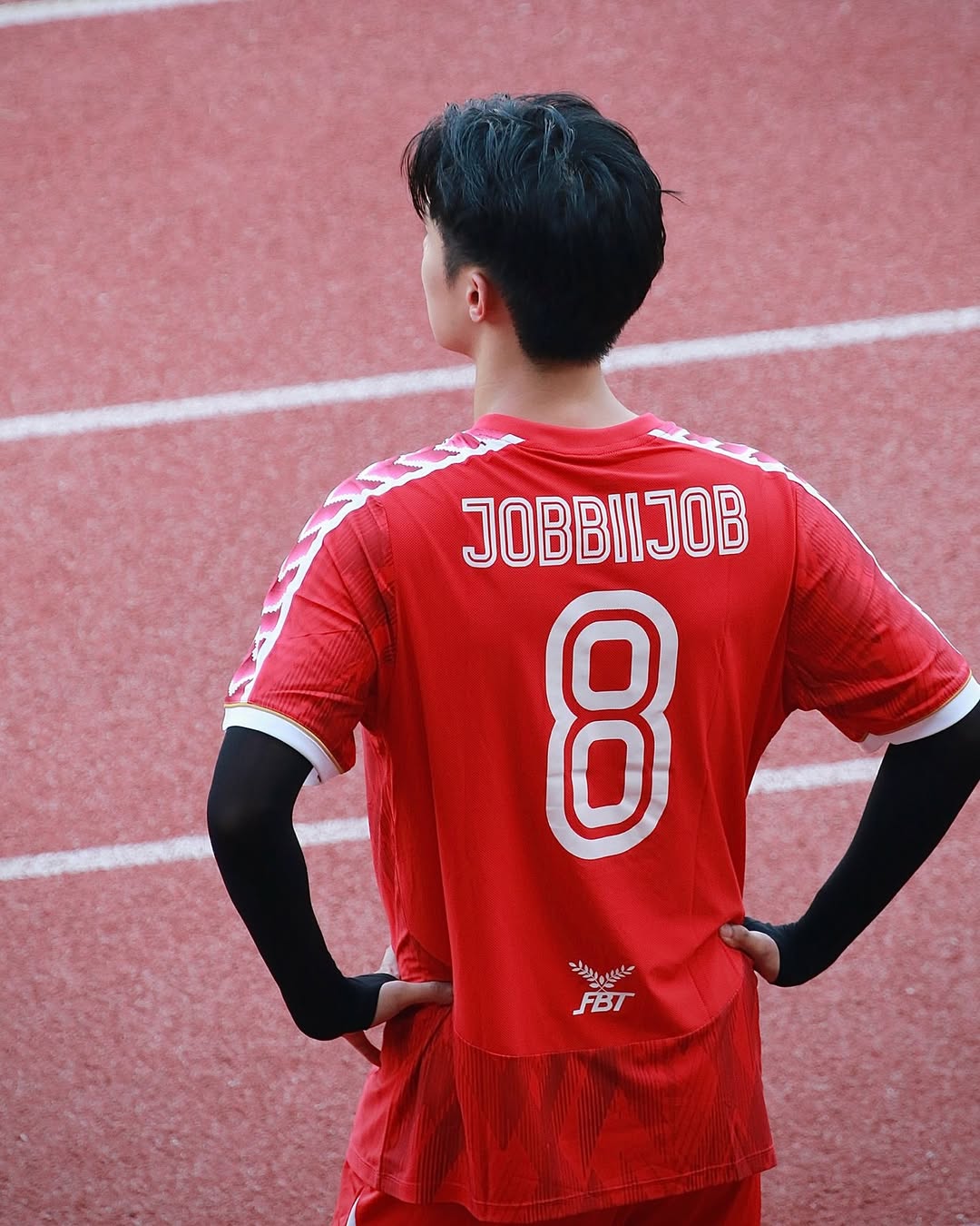 จ๊อบ - ธัชพล กู้วงศ์บัณฑิต