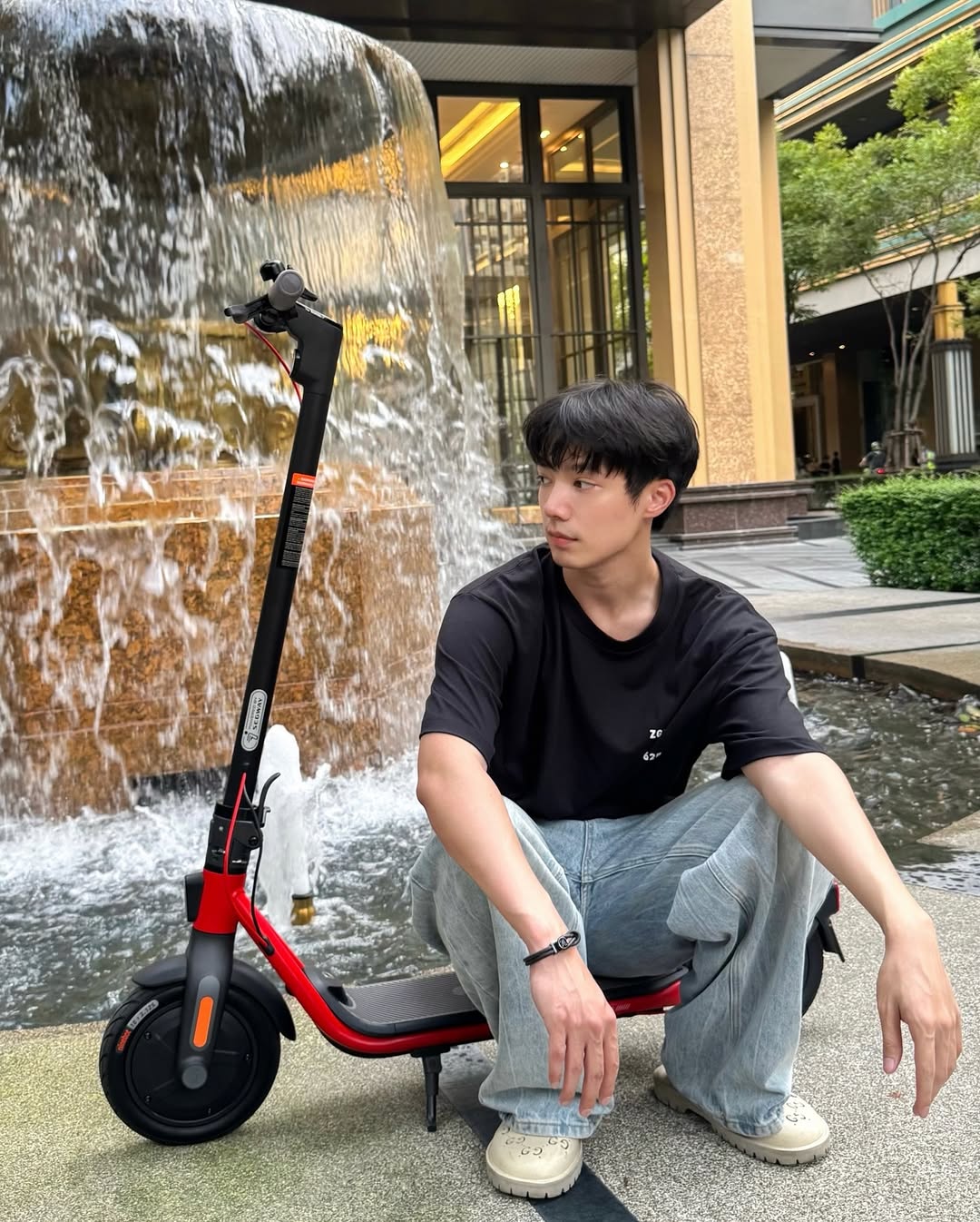 จ๊อบ - ธัชพล กู้วงศ์บัณฑิต