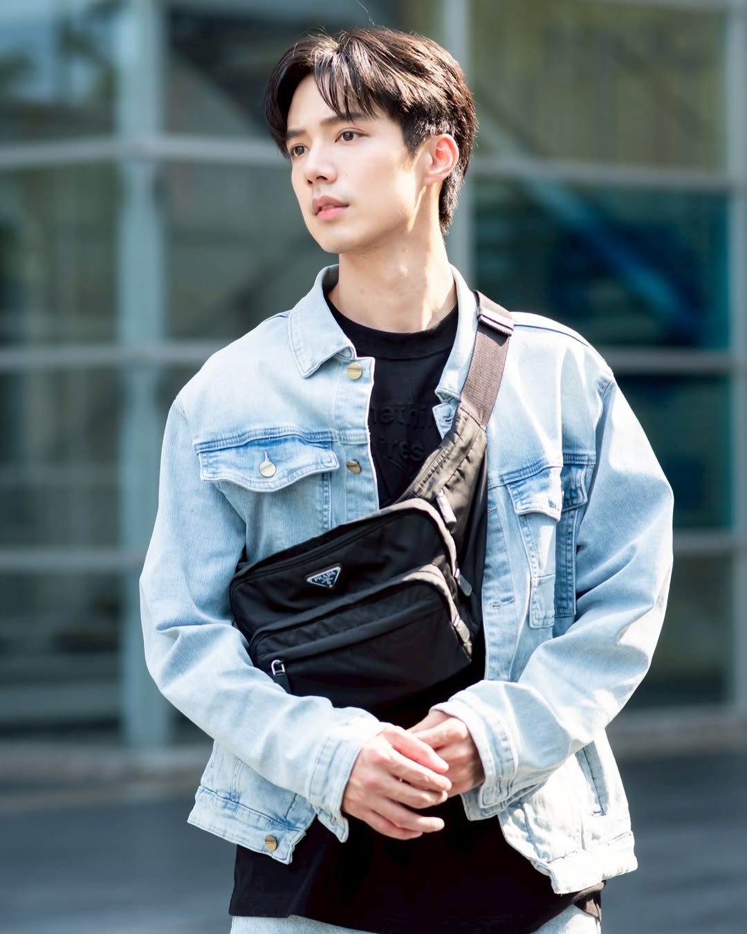 จ๊อบ - ธัชพล กู้วงศ์บัณฑิต
