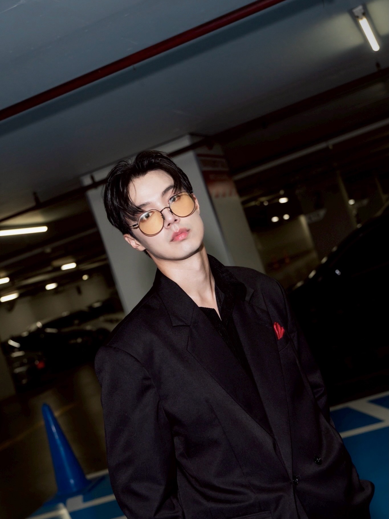 จ๊อบ - ธัชพล กู้วงศ์บัณฑิต