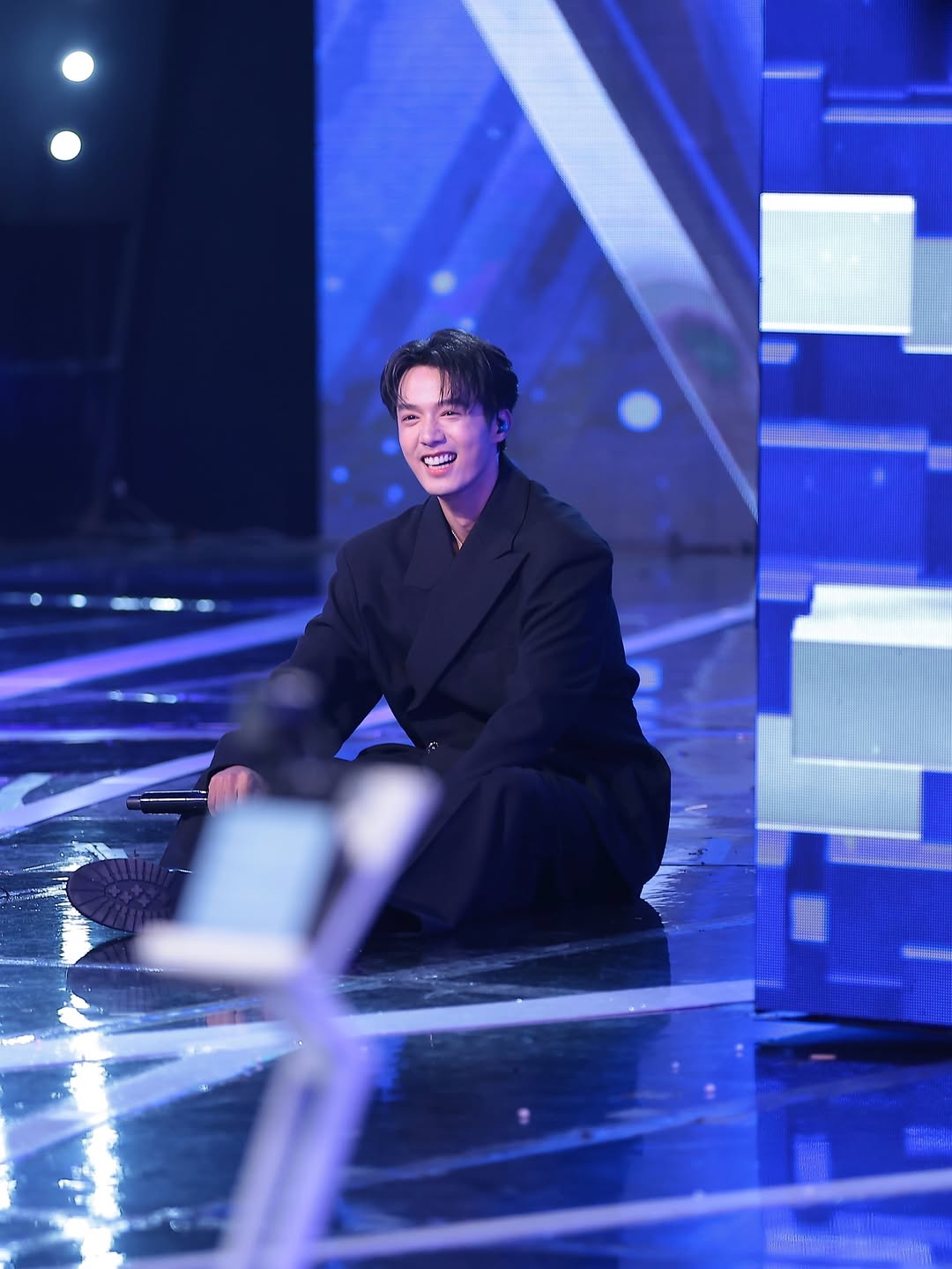 จ๊อบ - ธัชพล กู้วงศ์บัณฑิต