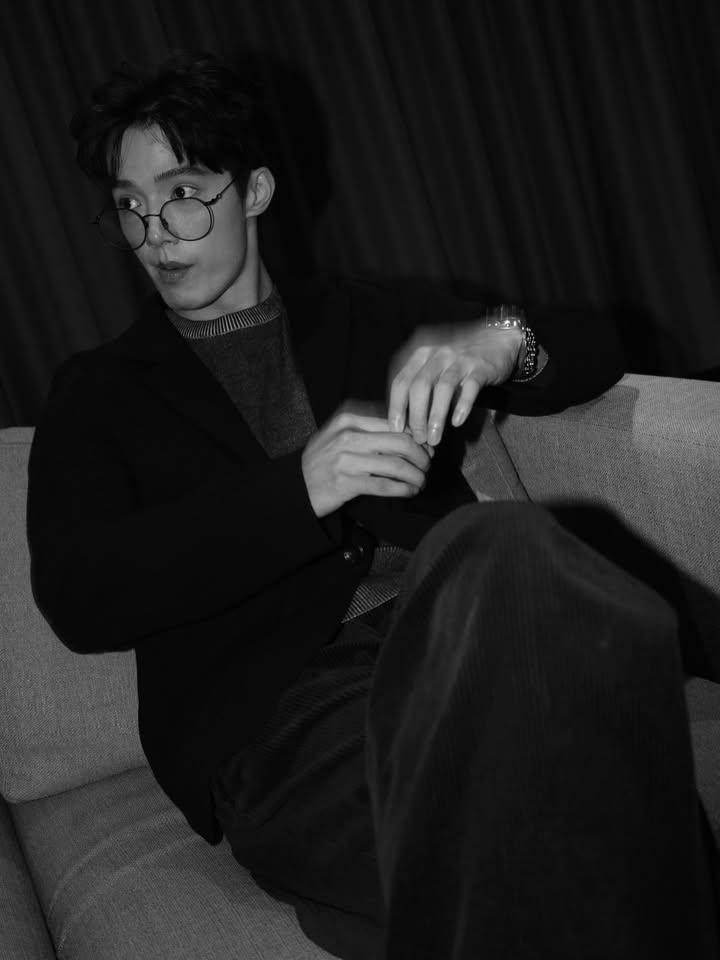 จ๊อบ - ธัชพล กู้วงศ์บัณฑิต