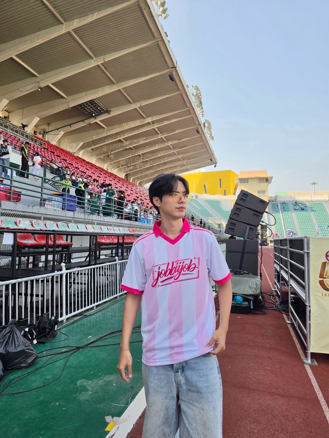 จ๊อบ - ธัชพล กู้วงศ์บัณฑิต
