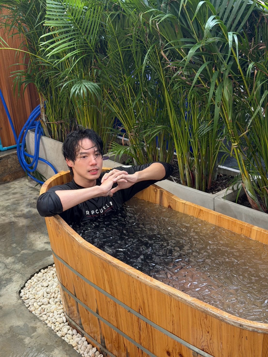 จ๊อบ - ธัชพล กู้วงศ์บัณฑิต