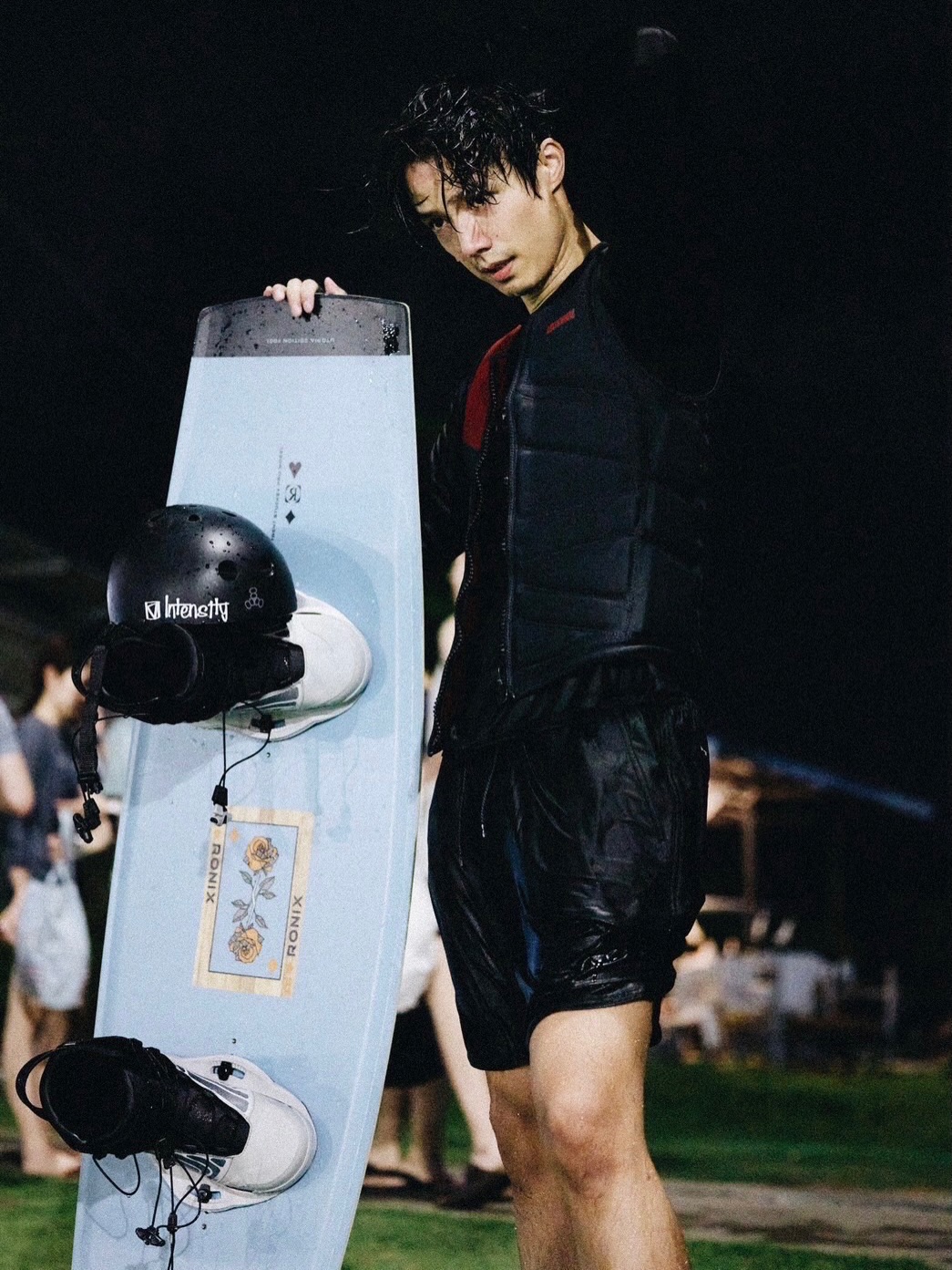 จ๊อบ - ธัชพล กู้วงศ์บัณฑิต