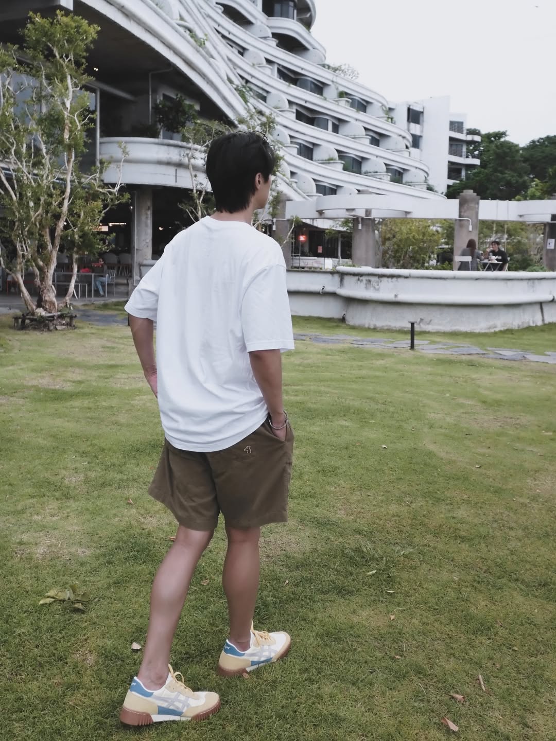 จ๊อบ - ธัชพล กู้วงศ์บัณฑิต