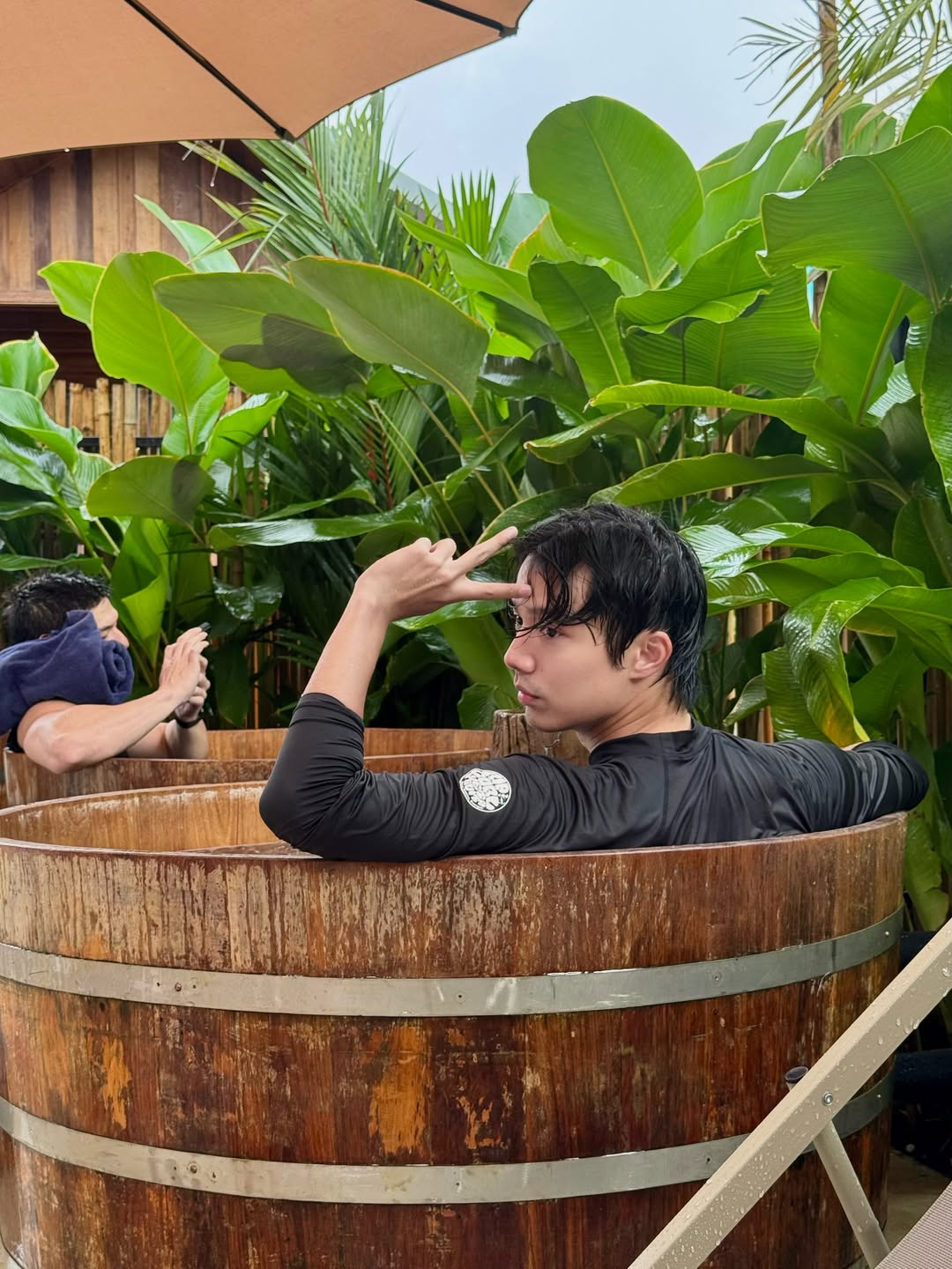 จ๊อบ - ธัชพล กู้วงศ์บัณฑิต
