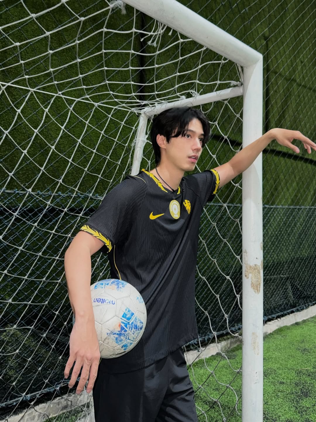 จ๊อบ - ธัชพล กู้วงศ์บัณฑิต