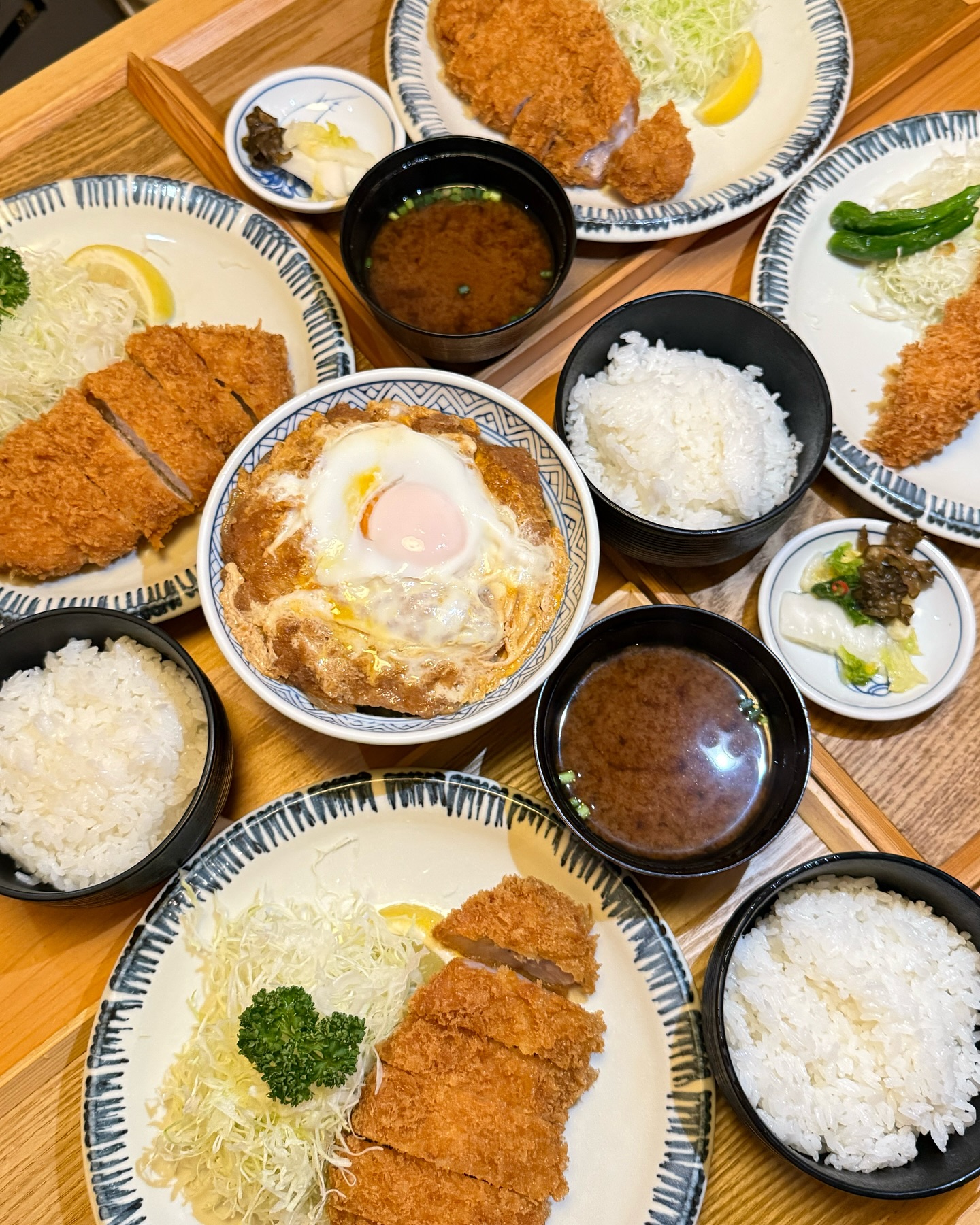 นาย - ณภัทร เสียงสมบุญ