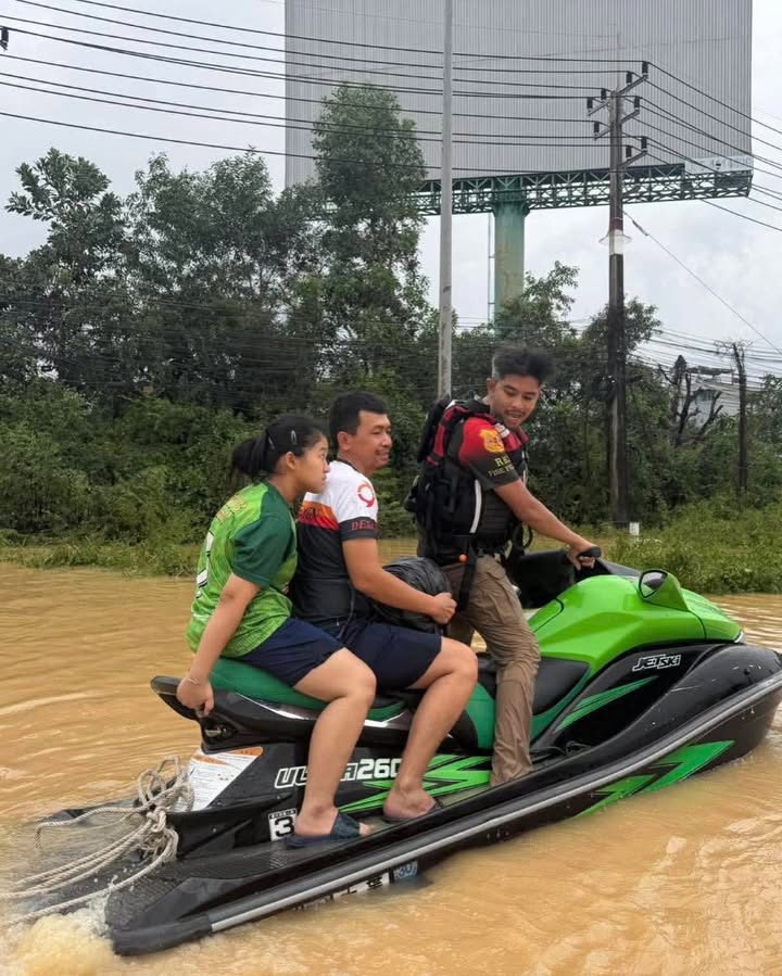 นาย - ณภัทร เสียงสมบุญ