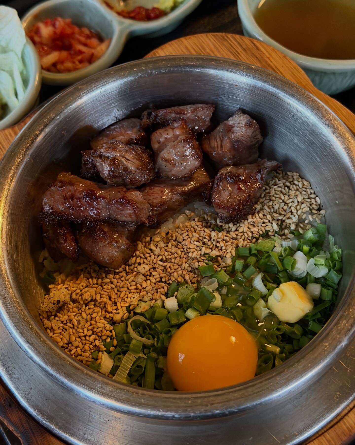 นาย - ณภัทร เสียงสมบุญ