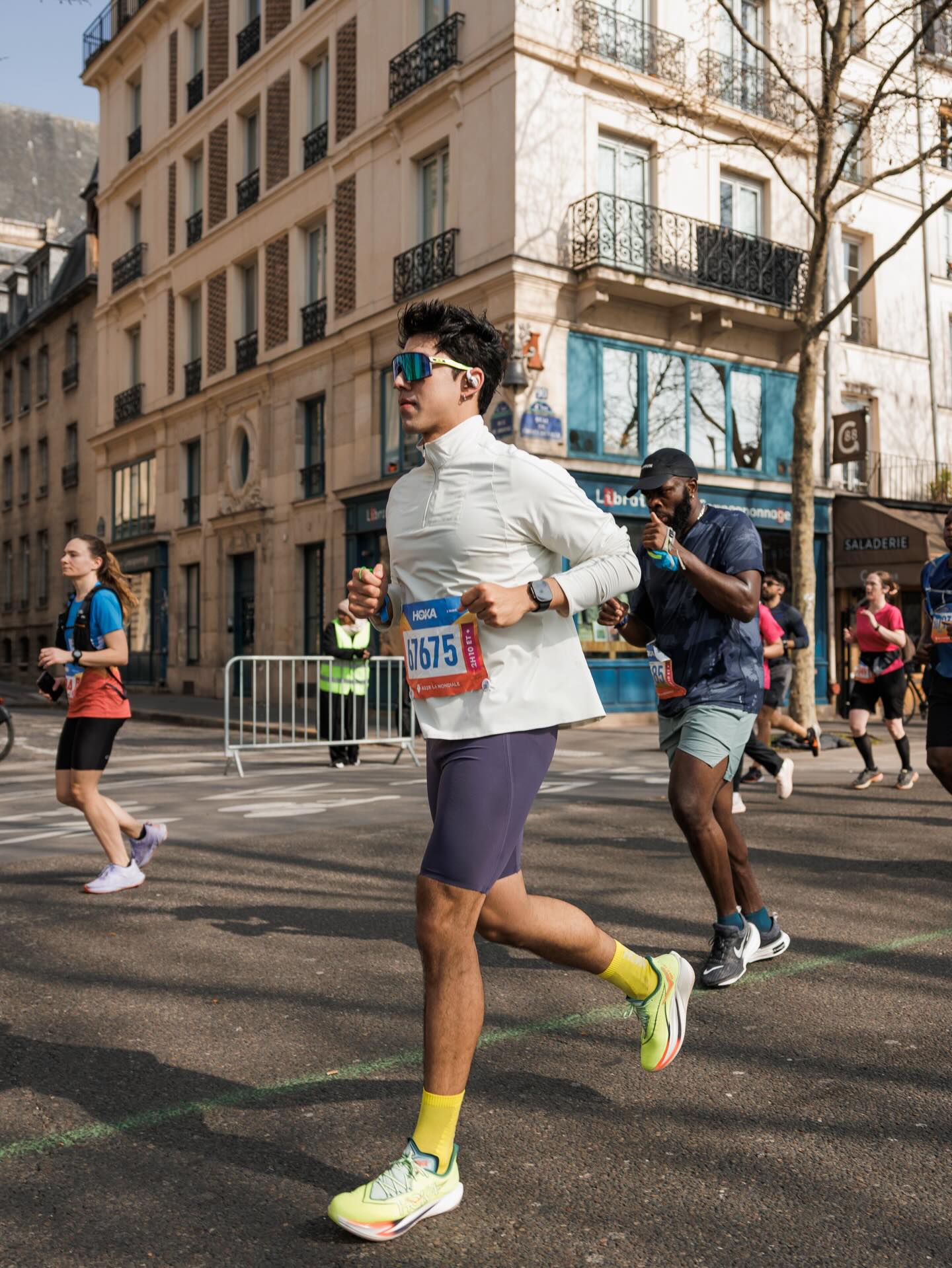 นาย - ณภัทร เสียงสมบุญ