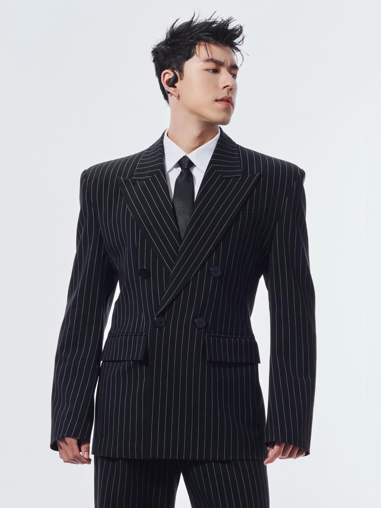 นาย - ณภัทร เสียงสมบุญ