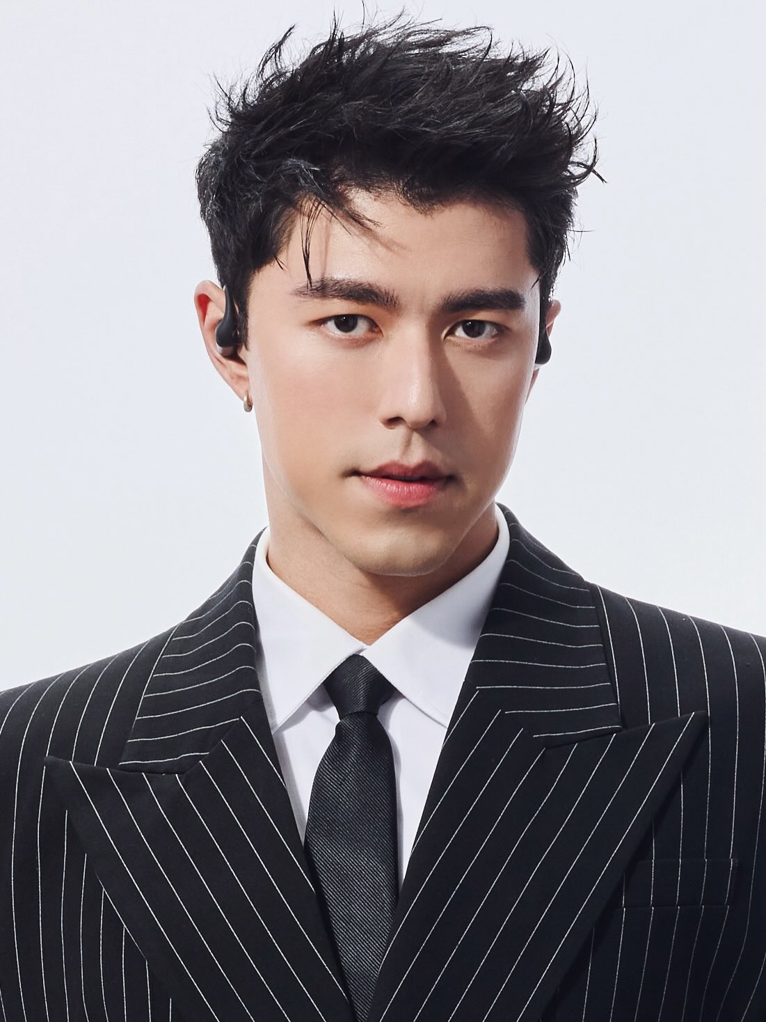 นาย - ณภัทร เสียงสมบุญ