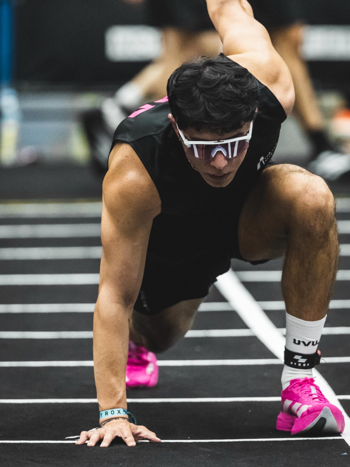 นาย - ณภัทร เสียงสมบุญ