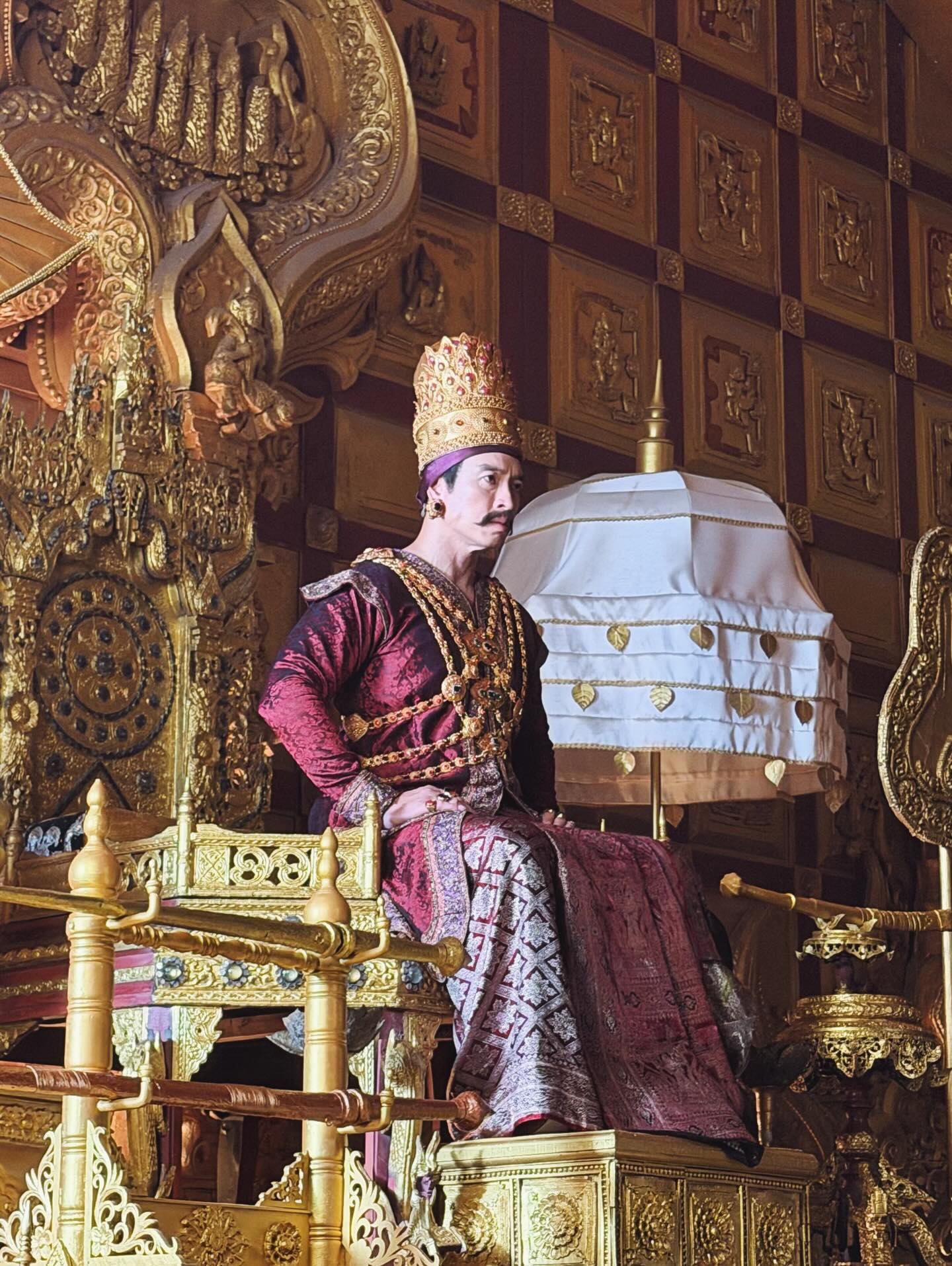 นาย - ณภัทร เสียงสมบุญ