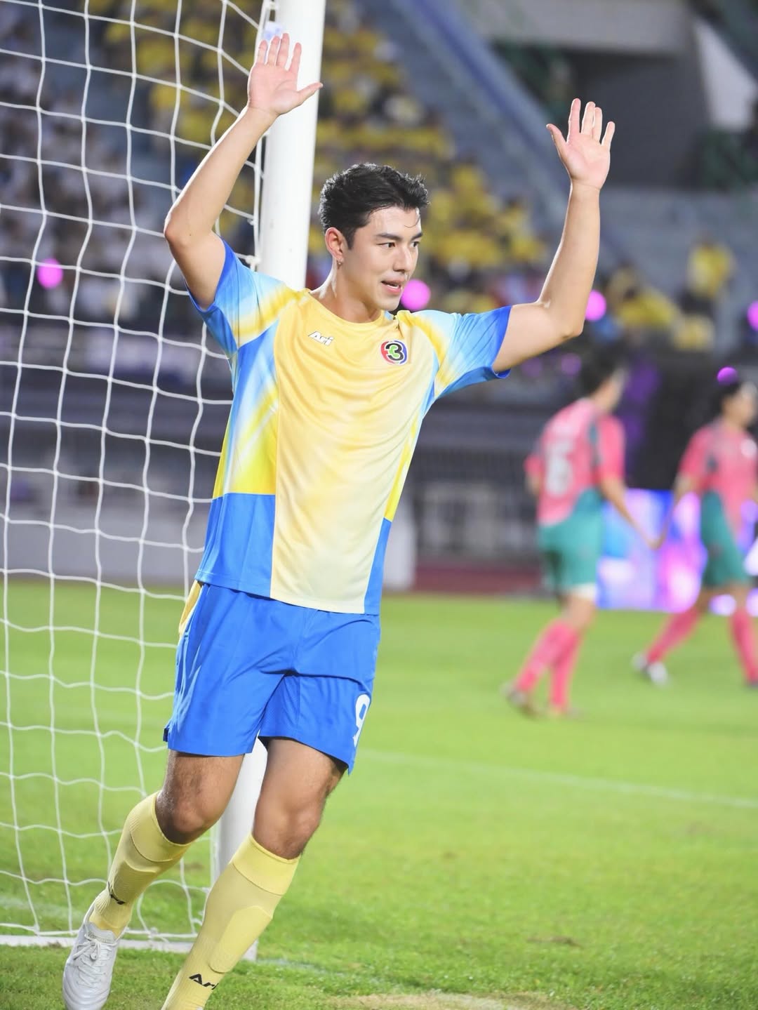 นาย - ณภัทร เสียงสมบุญ