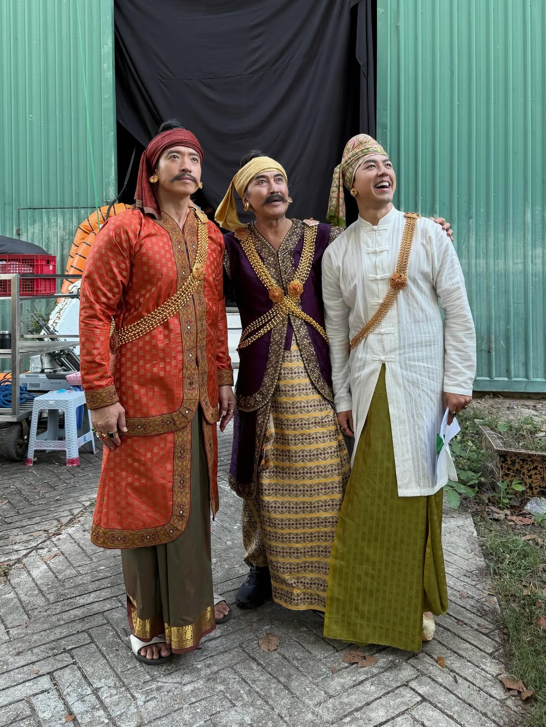 นาย - ณภัทร เสียงสมบุญ