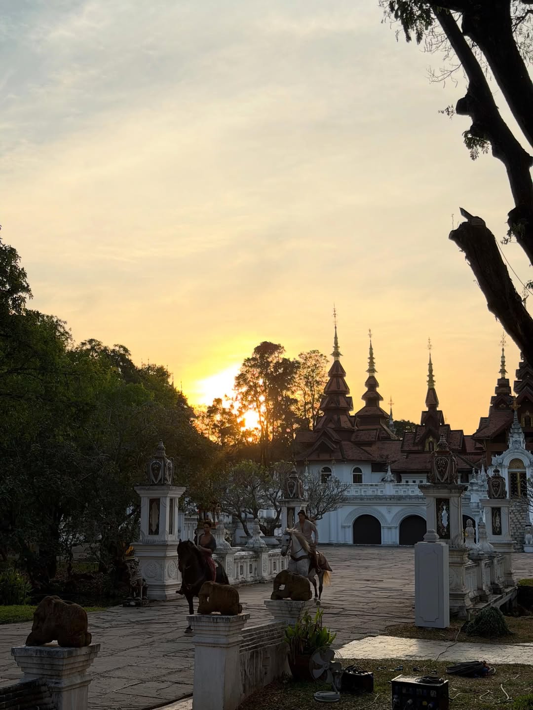 นาย - ณภัทร เสียงสมบุญ
