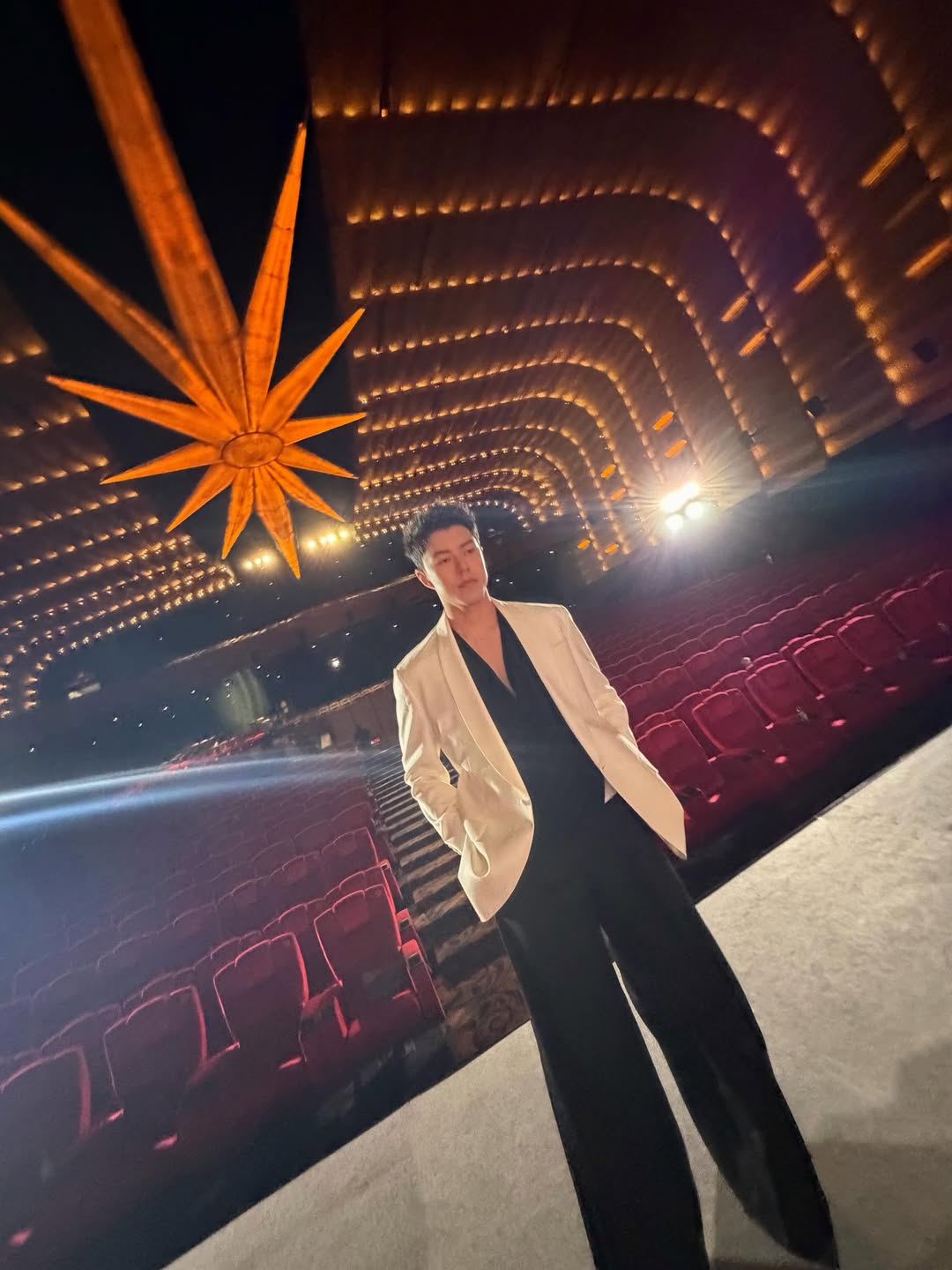 นาย - ณภัทร เสียงสมบุญ