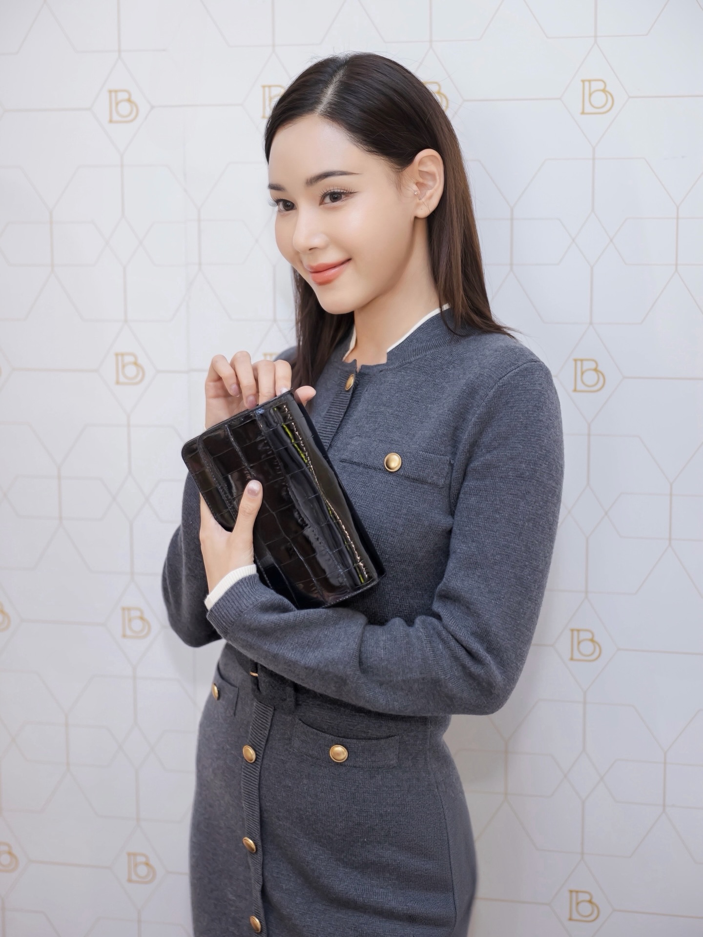 ตูน - พิมพ์ปวีณ์ โคกระบินทร์