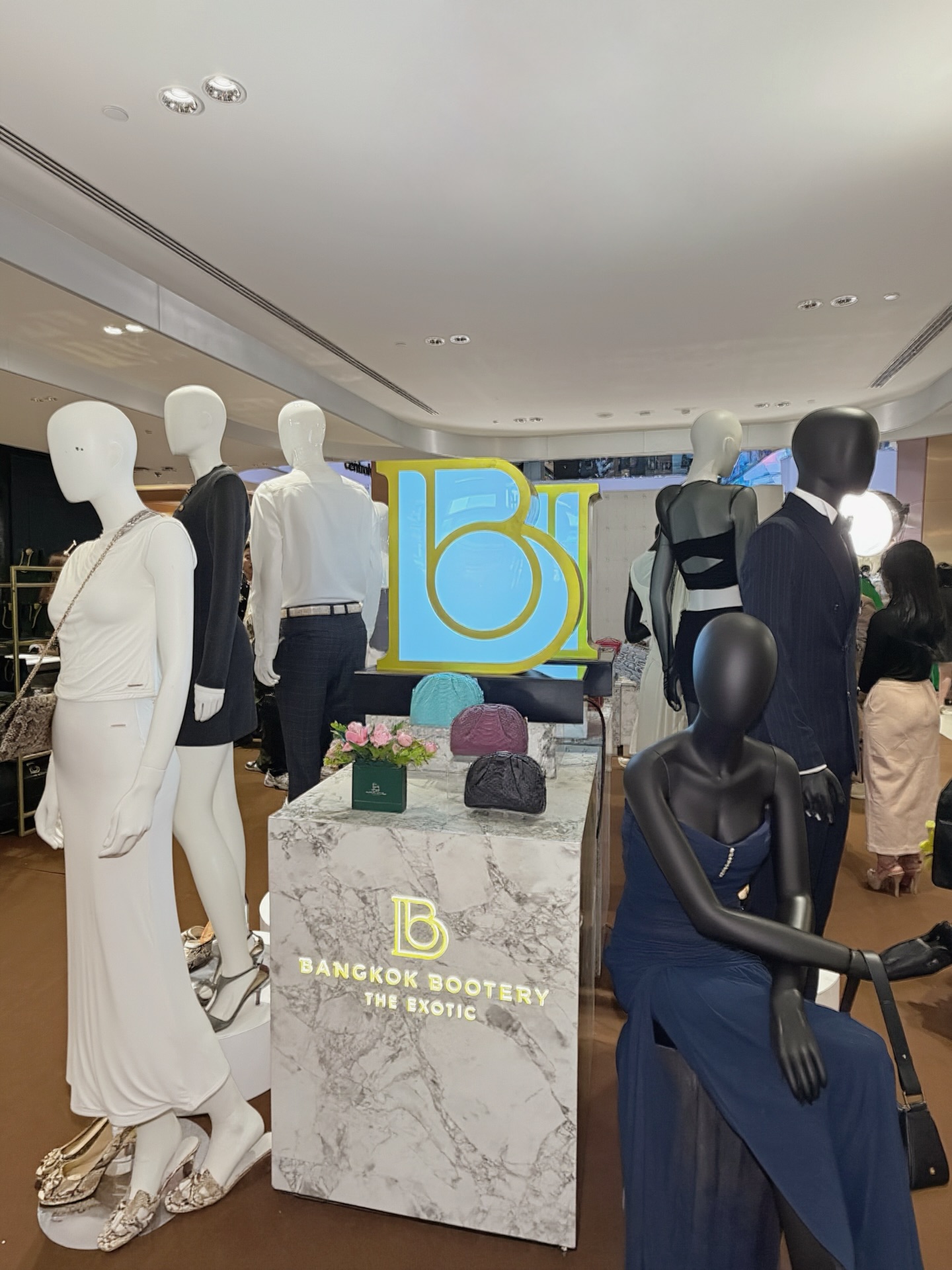 ตูน - พิมพ์ปวีณ์ โคกระบินทร์