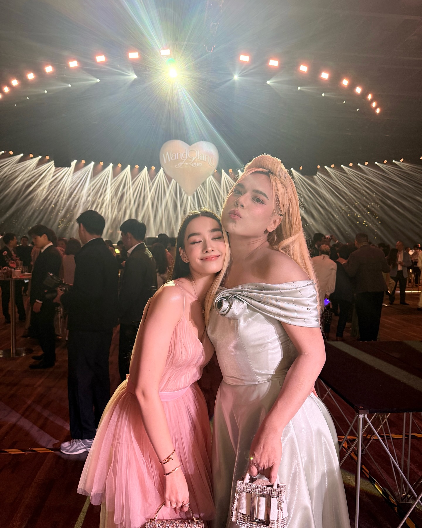 เดียร์น่า ฟลีโป
