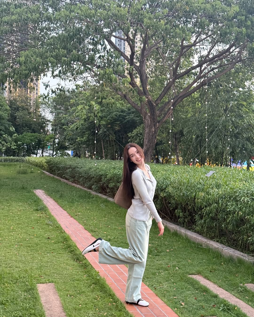 เดียร์น่า ฟลีโป