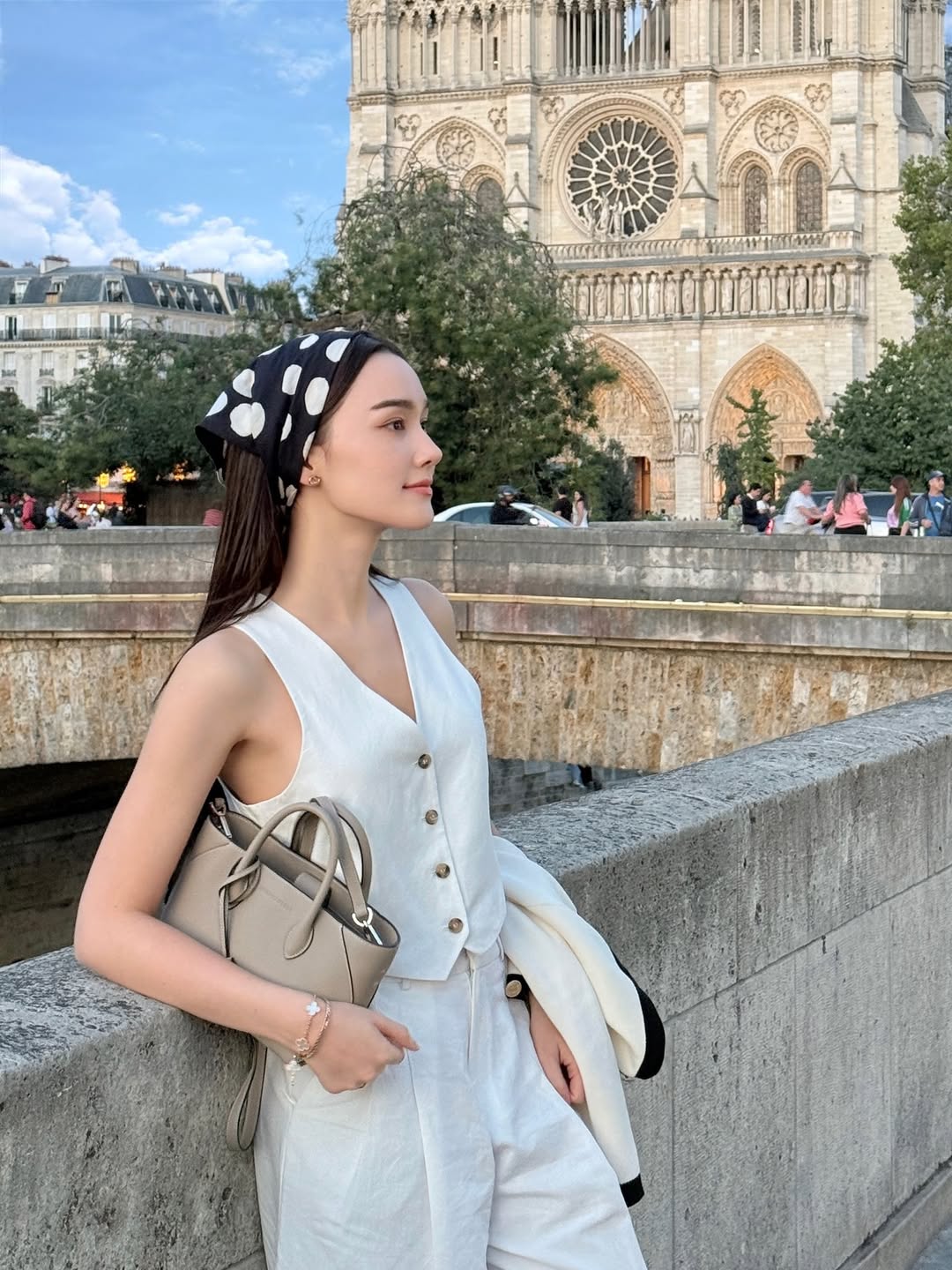 เดียร์น่า ฟลีโป