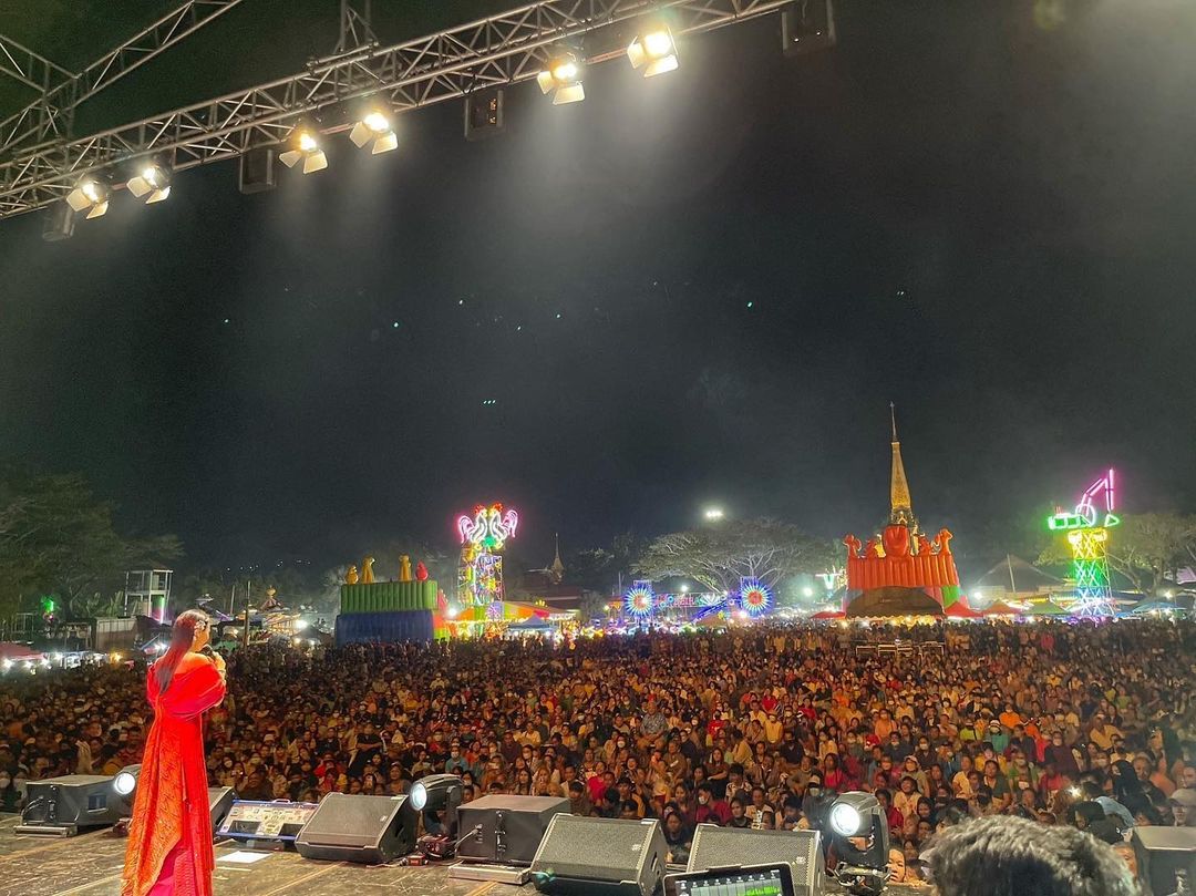 ต่าย - อรทัย ดาบคำ