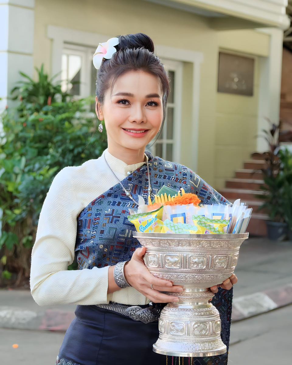 ต่าย - อรทัย ดาบคำ