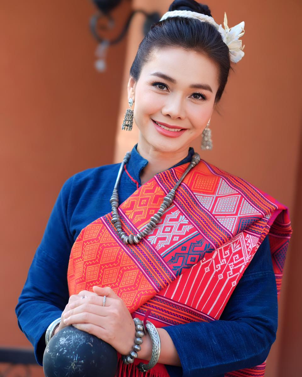 ต่าย - อรทัย ดาบคำ