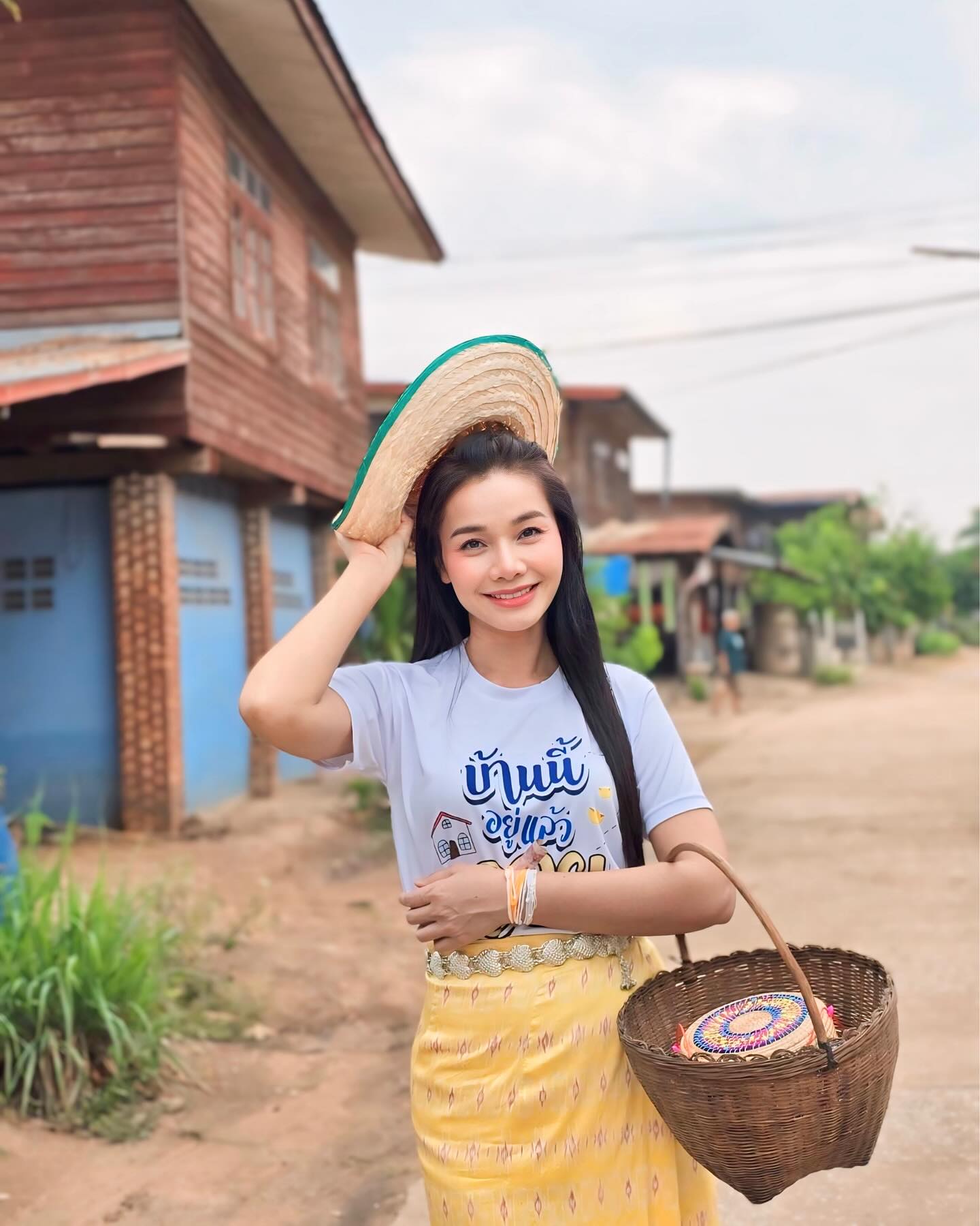 ต่าย - อรทัย ดาบคำ