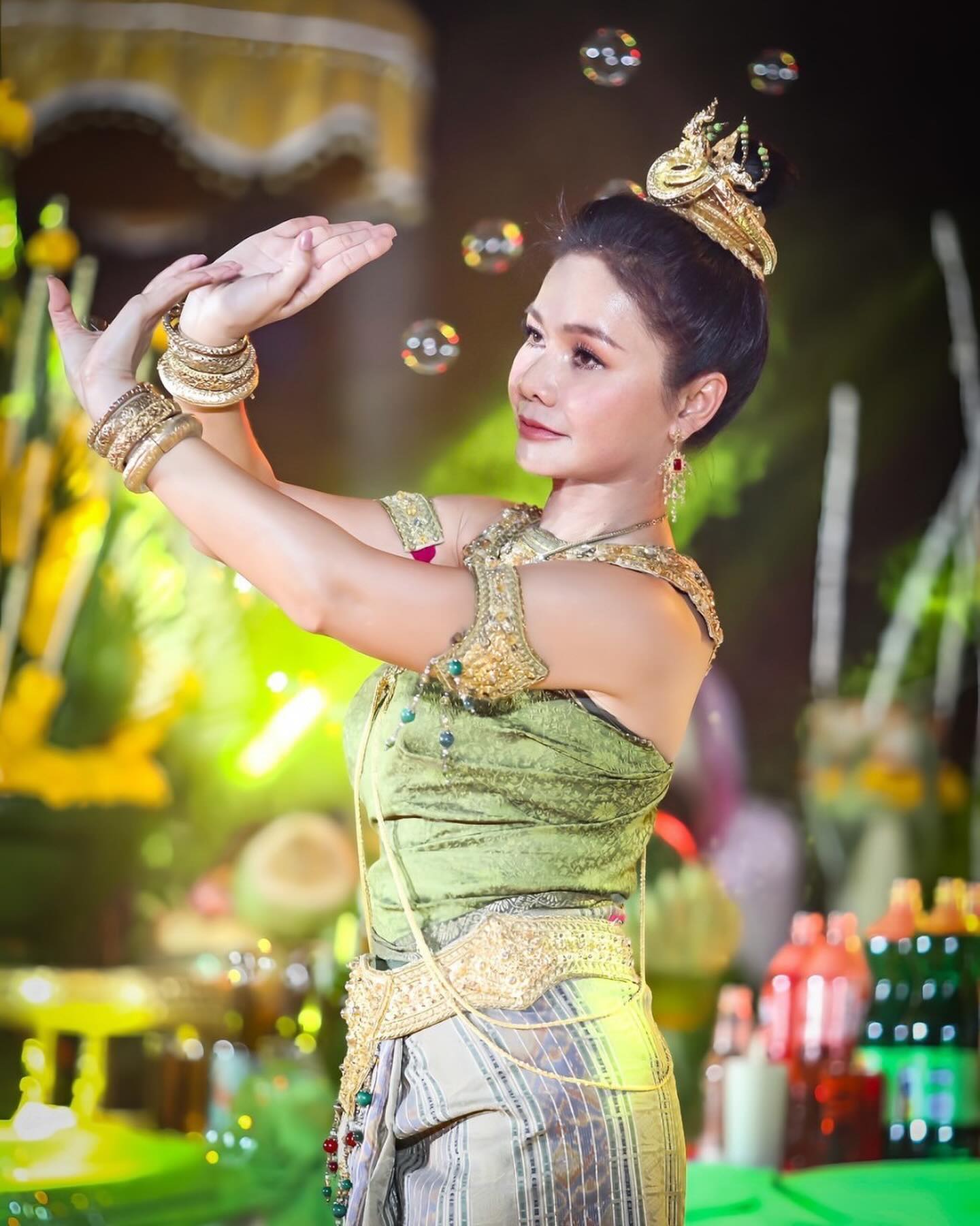 ต่าย - อรทัย ดาบคำ