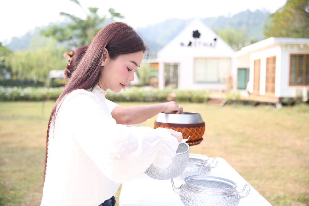 ต่าย - อรทัย ดาบคำ