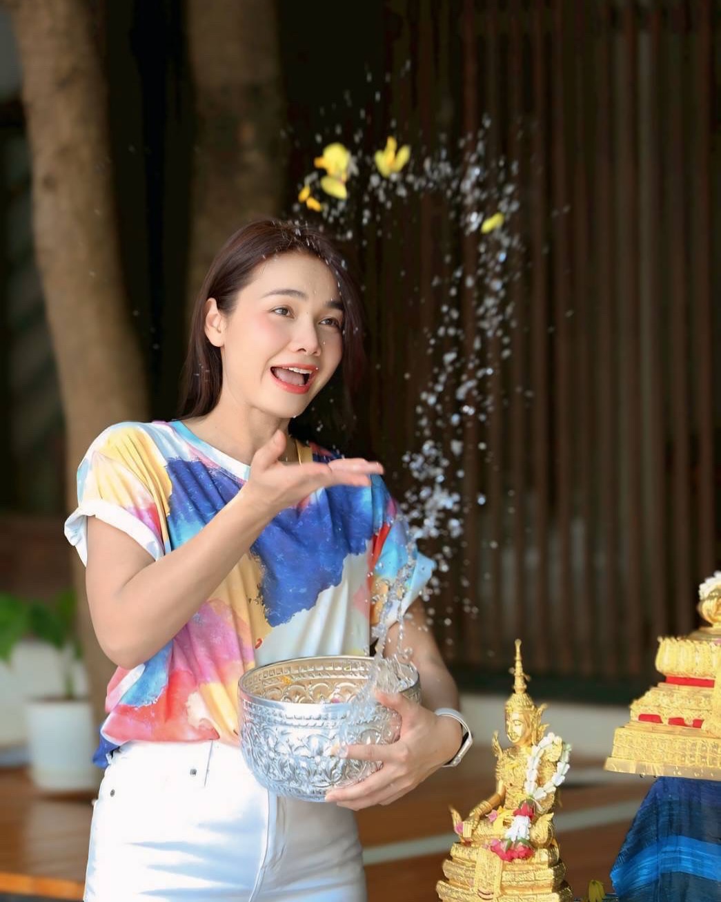 ต่าย - อรทัย ดาบคำ