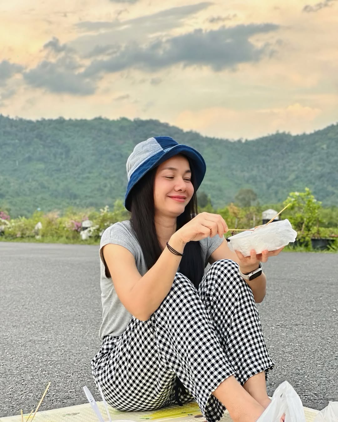 ต่าย - อรทัย ดาบคำ