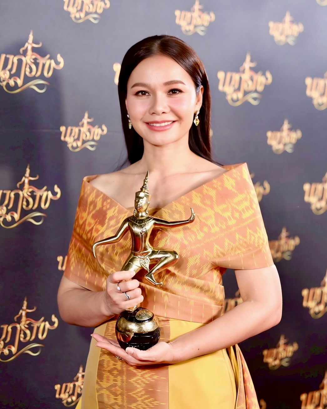 ต่าย - อรทัย ดาบคำ