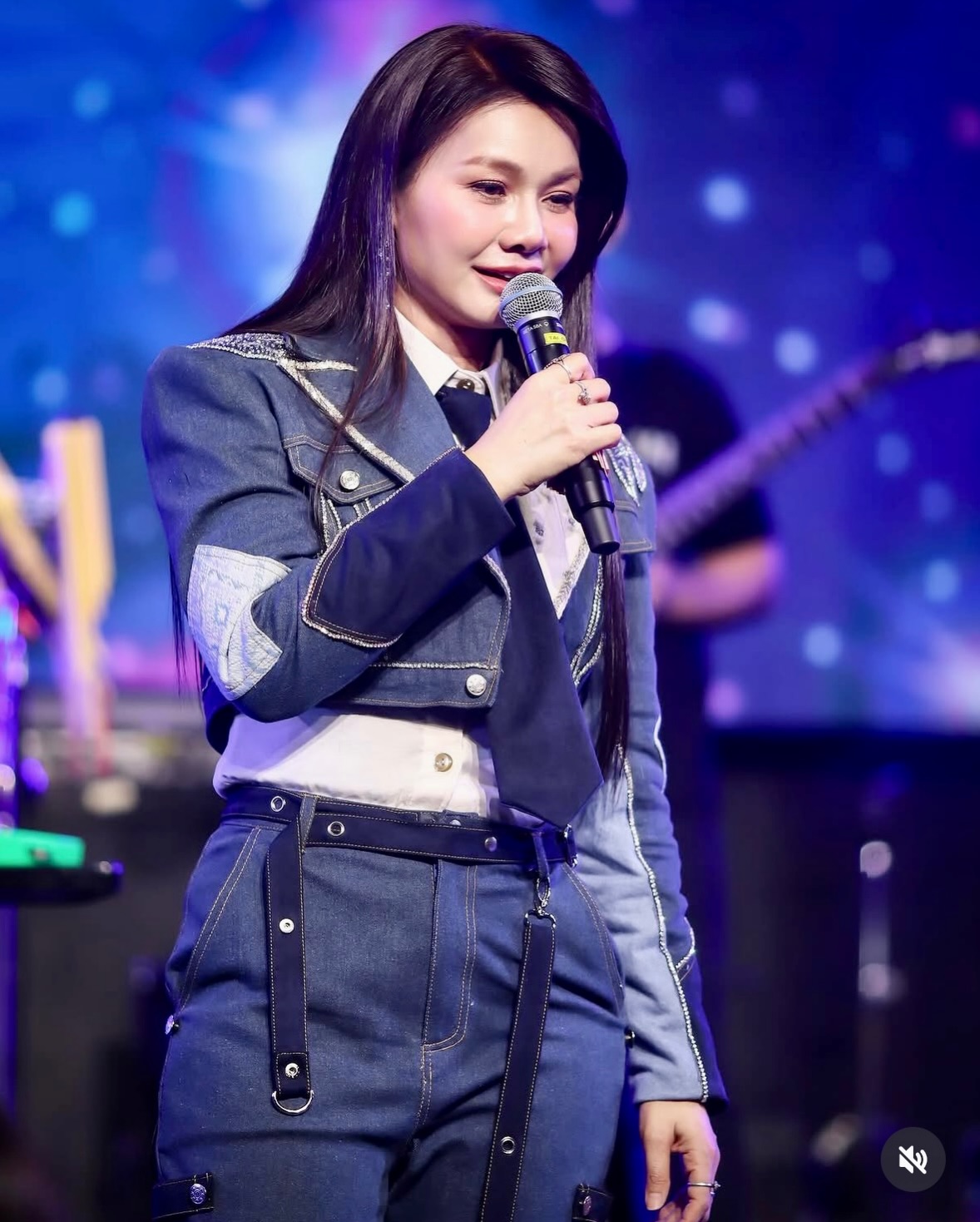 ต่าย - อรทัย ดาบคำ